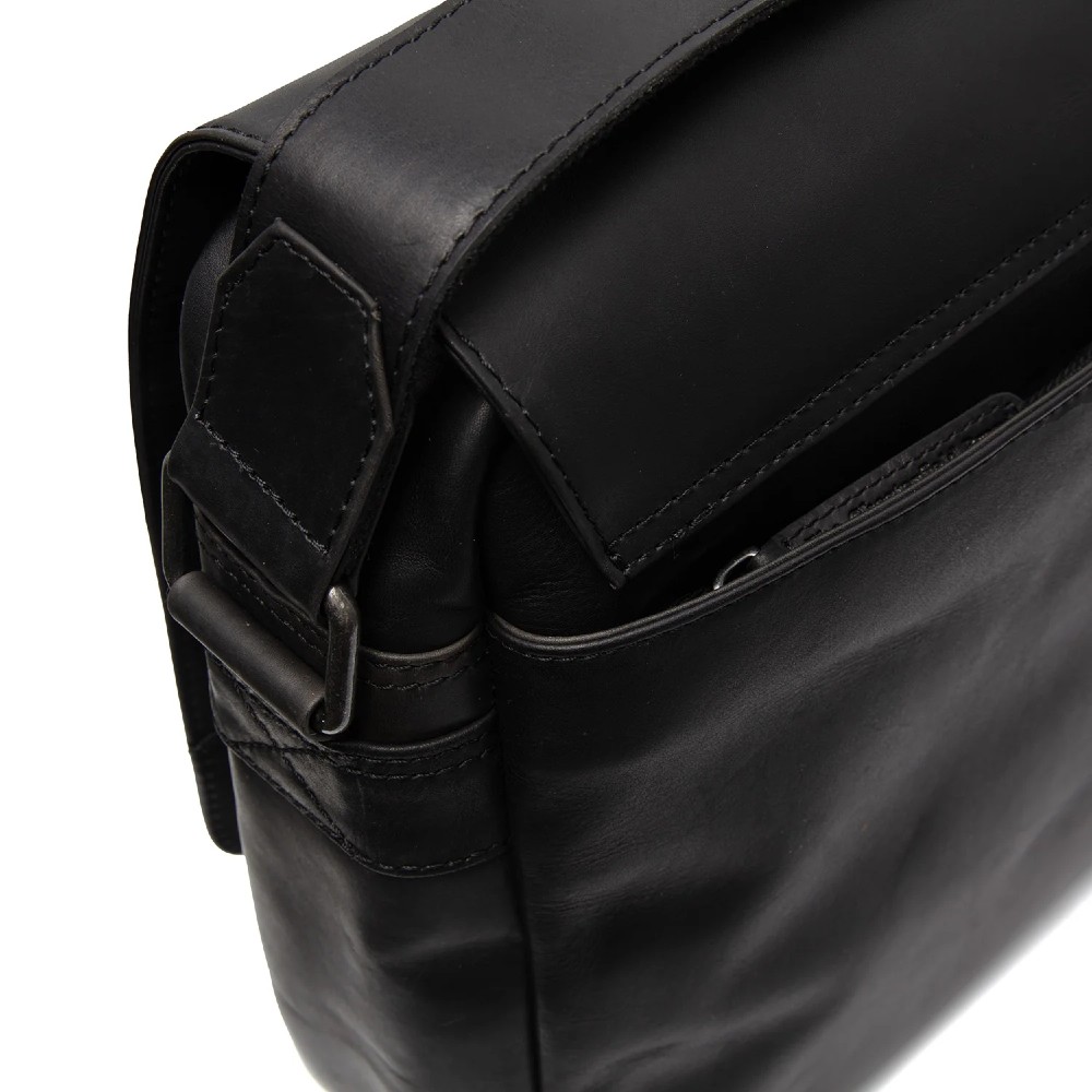 The Chesterfield Brand C48.055200 Richard leather crossbody/shoulder bag black Bags