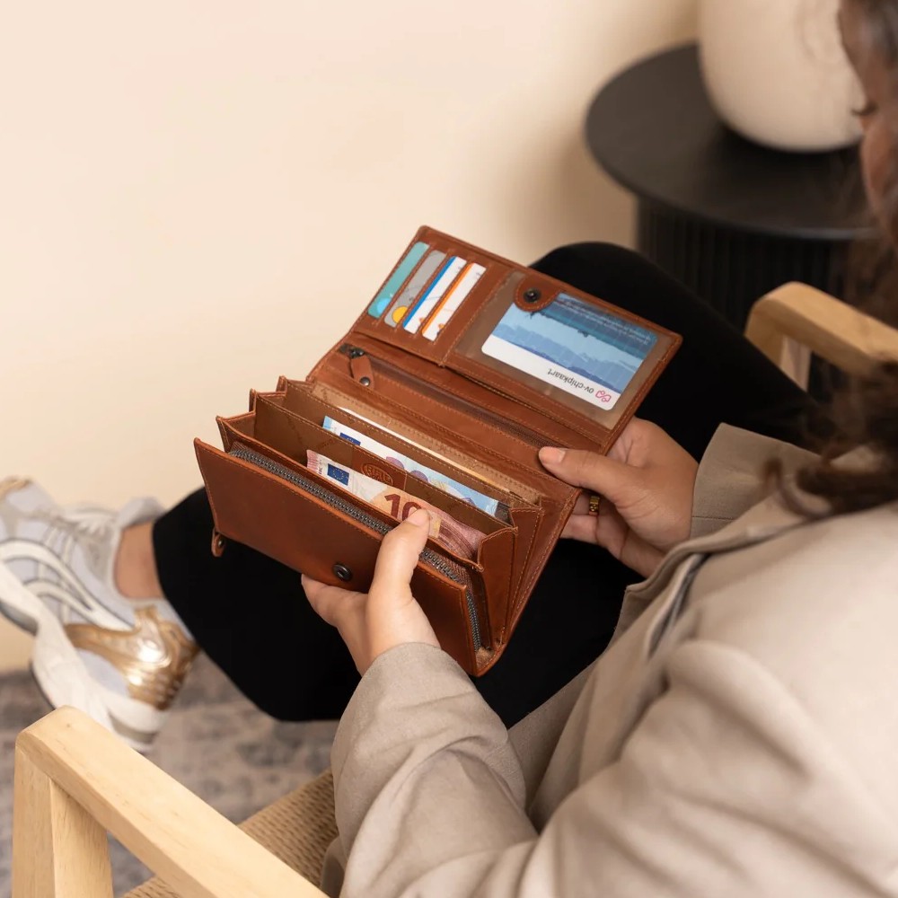 The Chesterfield Brand C08.017831 Δερμάτινο Γυναικείο Πορτοφόλι με RFID Ταμπά Πορτοφόλια